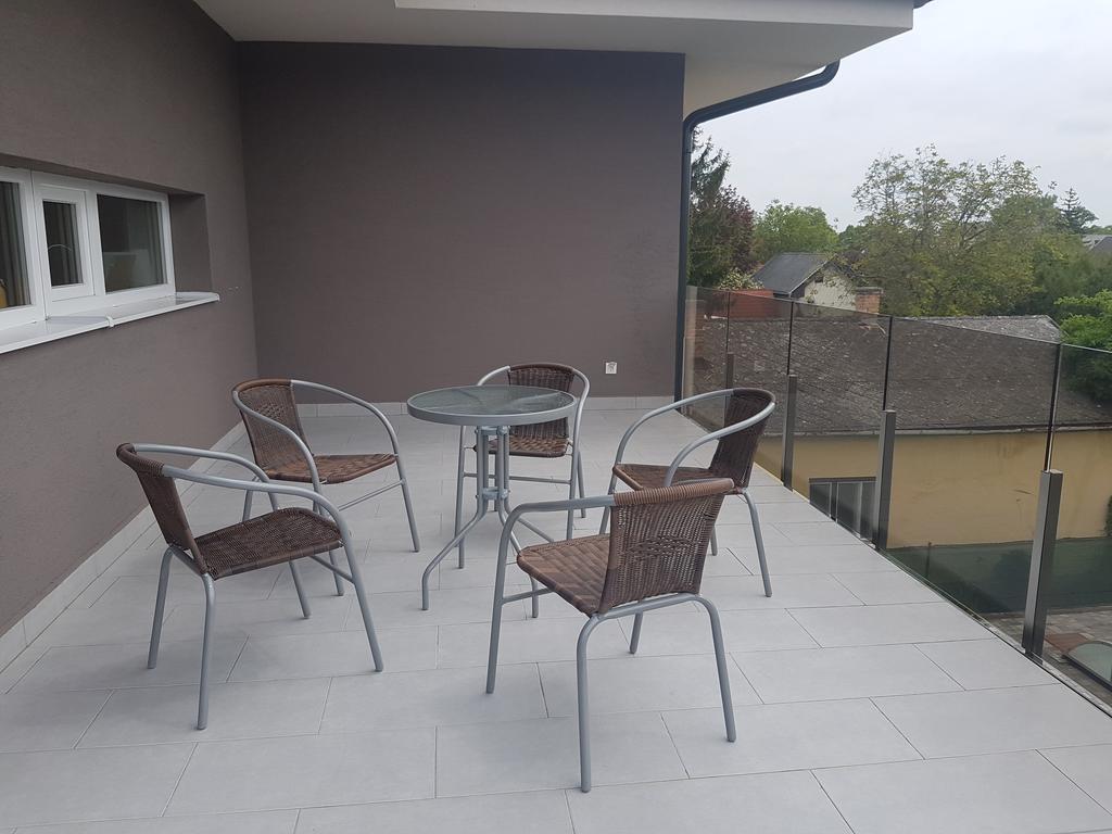 Francesca Apartman Siofok Ngoại thất bức ảnh